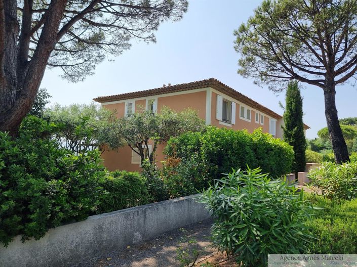 Image No.1-6 Bed House for sale