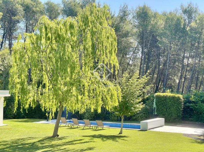 Image No.15-5 Bed House for sale