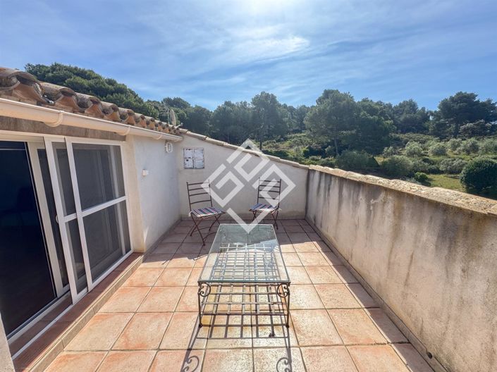 Image No.20-4 Bed House for sale