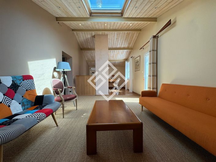 Image No.21-4 Bed House for sale