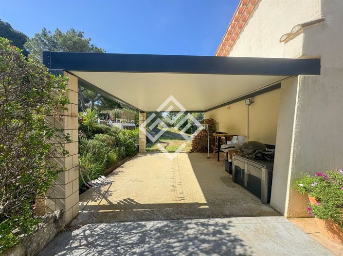 Image No.26-4 Bed House for sale