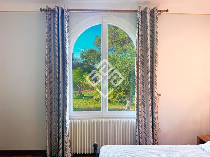 Image No.32-4 Bed House for sale