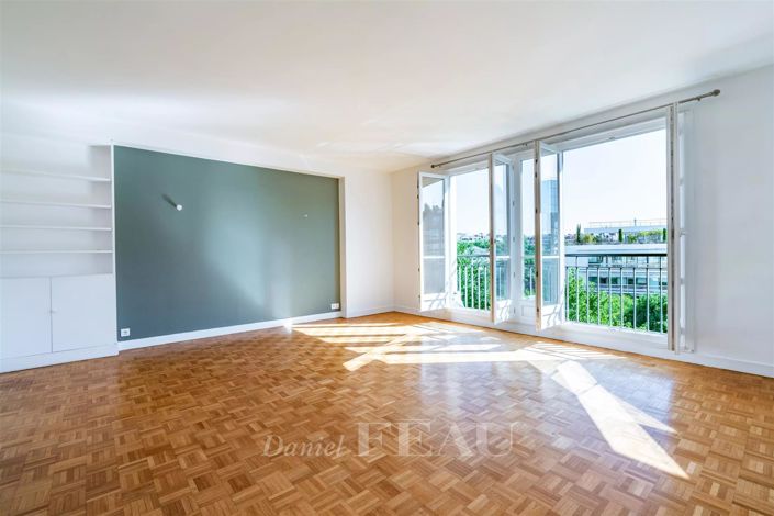 Image No.1-3 Bed Apartment for sale