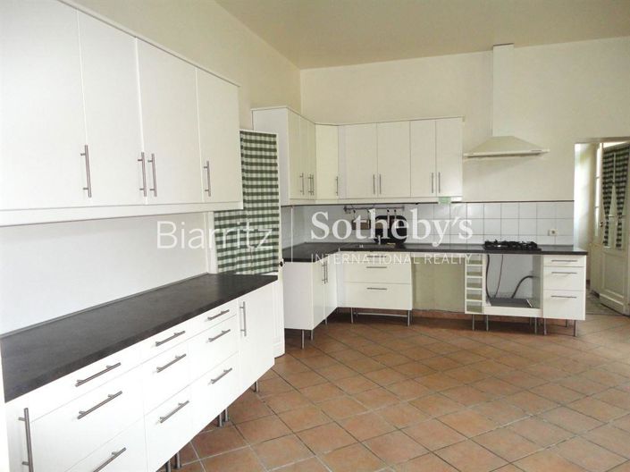 Image No.11-Propriété de 7 chambres à vendre à Dax