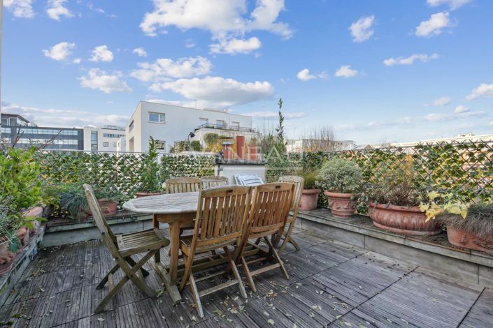 Image No.1-4 Bed Apartment for sale