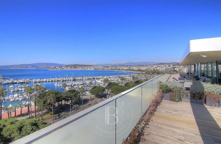 Image No.14-6 Bed Apartment for sale