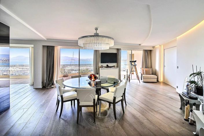 Image No.7-6 Bed Apartment for sale