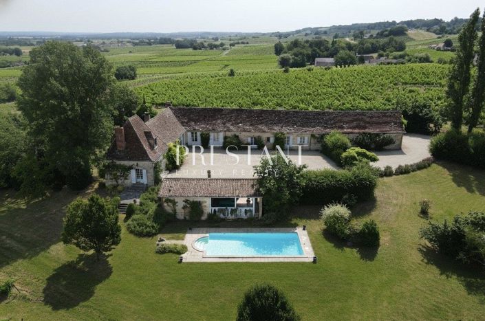 Image No.9-8 Bed Property for sale