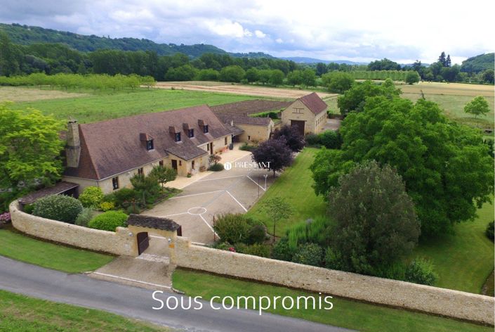 Image No.1-Propriété de 5 chambres à vendre à Le Bugue