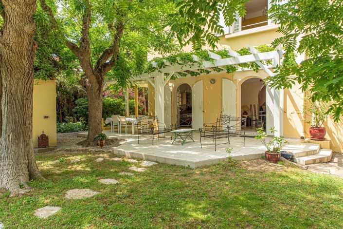 Image No.2-5 Bed House for sale