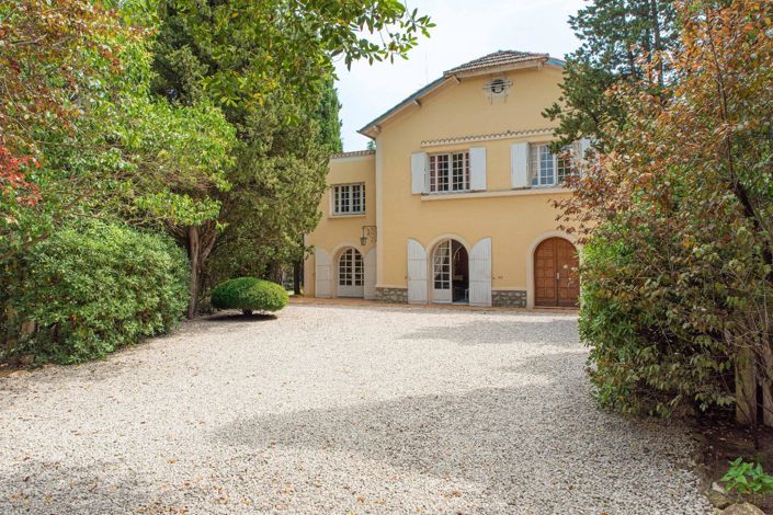 Image No.6-5 Bed House for sale