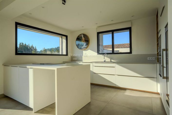 Image No.11-4 Bed House for sale