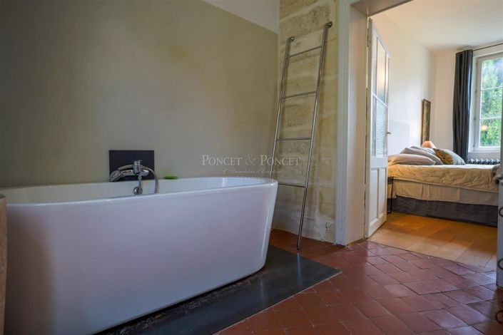 Image No.13-6 Bed House for sale