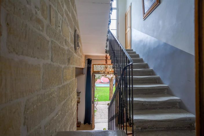 Image No.6-6 Bed House for sale