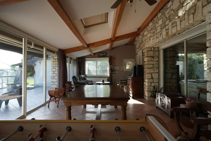 Image No.7-6 Bed House for sale