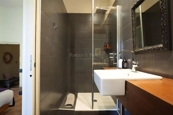 Image No.20-6 Bed House for sale