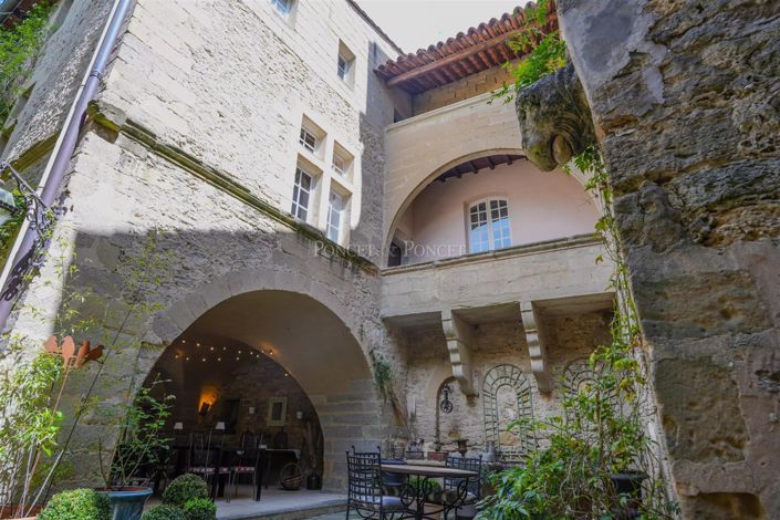 Image No.20-6 Bed House for sale