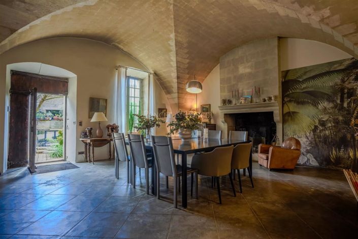 Image No.4-6 Bed House for sale