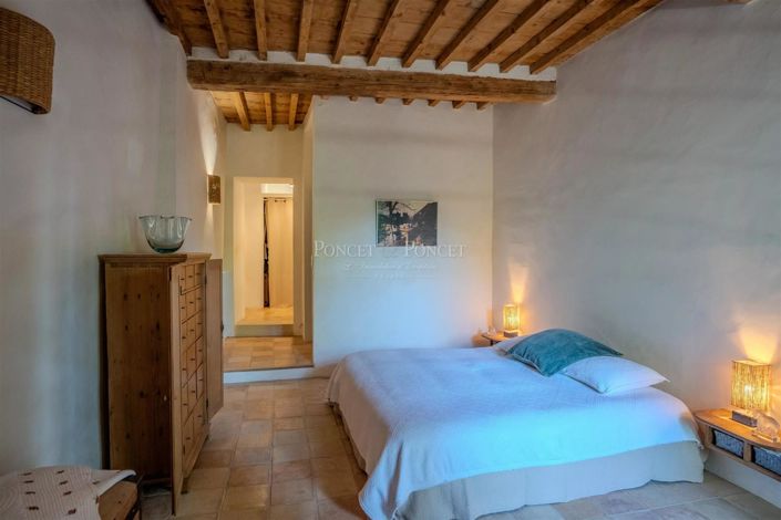 Image No.21-5 Bed House for sale