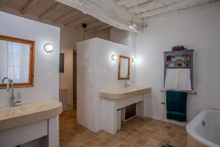 Image No.24-5 Bed House for sale