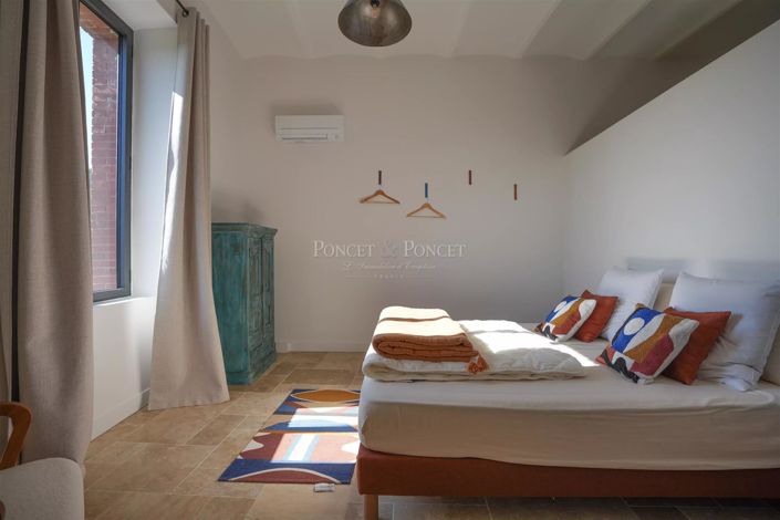 Image No.12-11 Bed House for sale