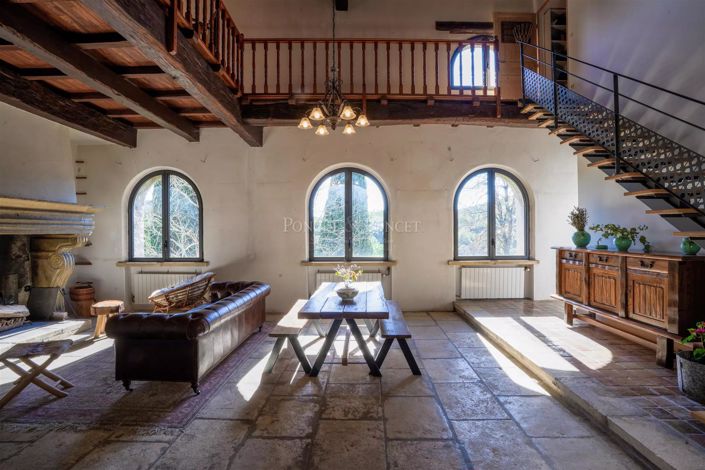 Image No.19-11 Bed House for sale