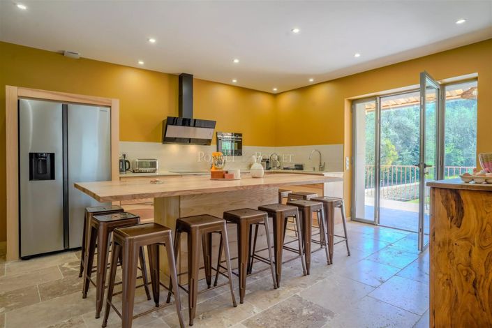 Image No.12-6 Bed House for sale