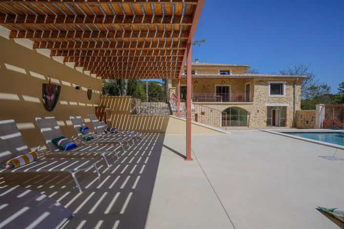 Image No.3-6 Bed House for sale