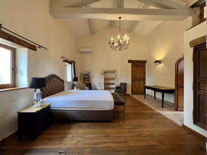 Image No.11-8 Bed House for sale