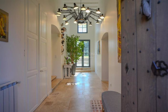 Image No.11-7 Bed House for sale