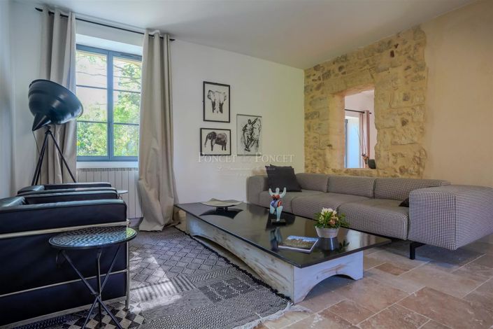 Image No.16-7 Bed House for sale