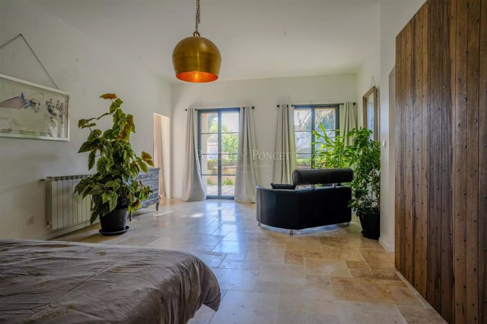 Image No.21-7 Bed House for sale