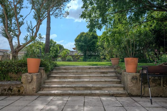 Image No.6-7 Bed House for sale