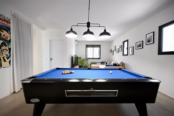 Image No.12-4 Bed House for sale