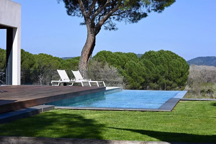 Image No.4-4 Bed House for sale