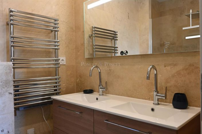 Image No.11-2 Bed House for sale