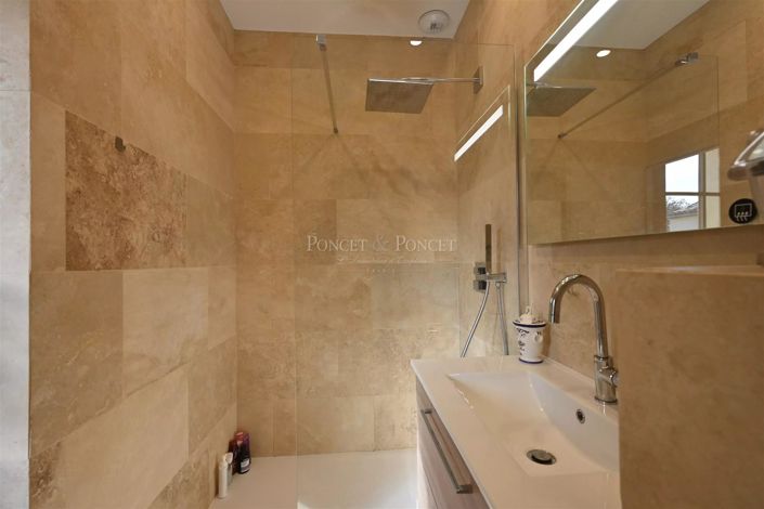 Image No.16-2 Bed House for sale