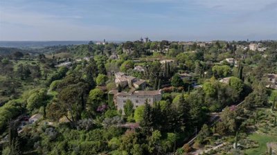 12 Bed House for sale