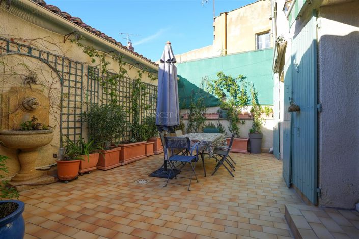 Image No.3-4 Bed House for sale