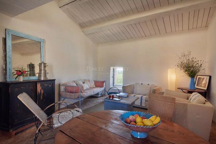 Image No.19-11 Bed House for sale