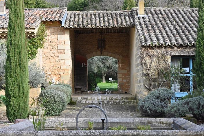 Image No.1-22 Bed House for sale
