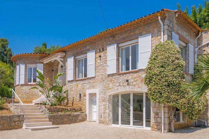 Image No.1-4 Bed House for sale