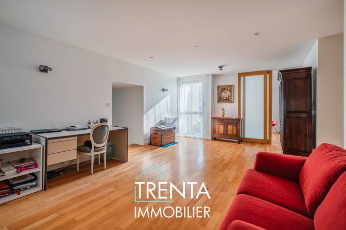 Image No.16-4 Bed House for sale