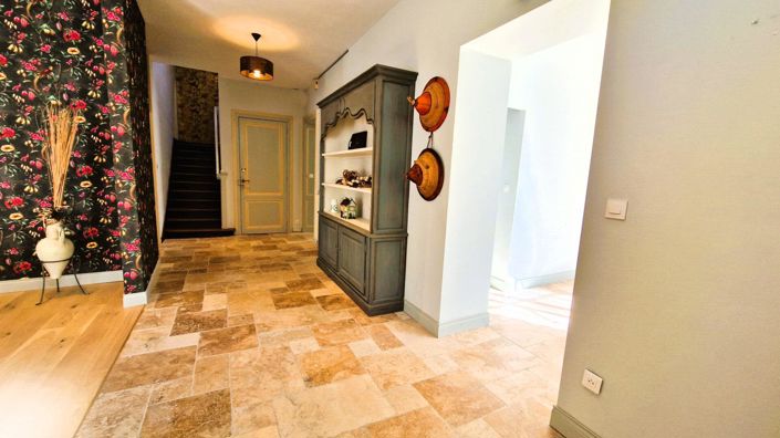 Image No.4-5 Bed House for sale