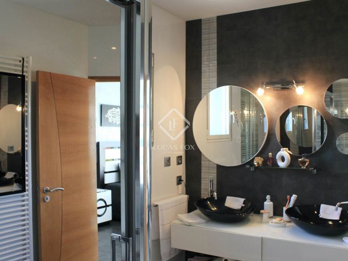 Image No.14-3 Bed House for sale