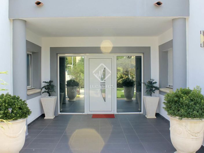 Image No.9-3 Bed House for sale