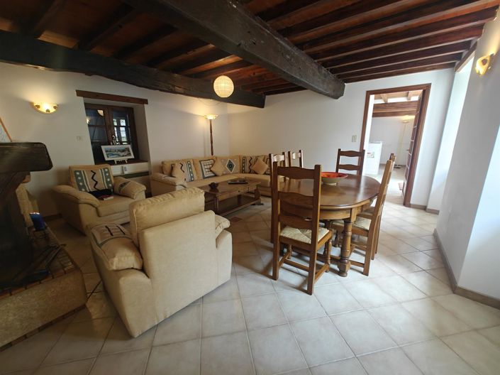 Image No.2-6 Bed House for sale