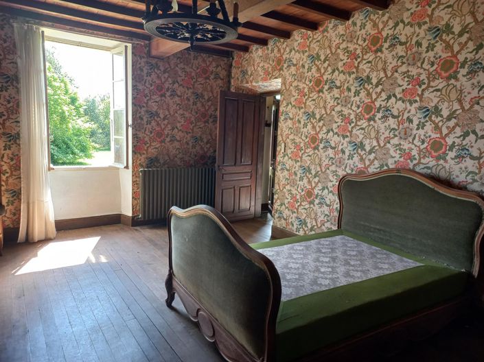 Image No.6-4 Bed House for sale