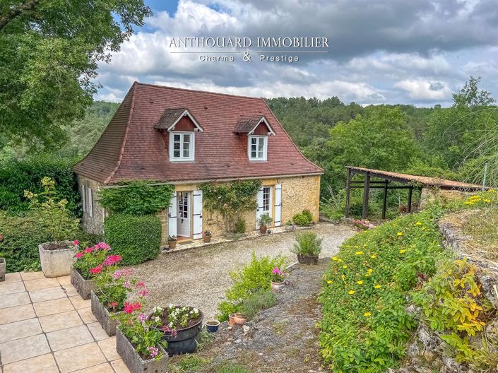 Image No.1-4 Bed House for sale