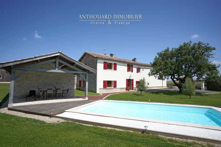 Image No.1-4 Bed House for sale